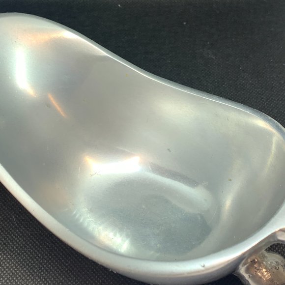 Threshold Silver Aluminum Porcelain Gravy Boat With Circles or Marbles - Picture 3 of 5
